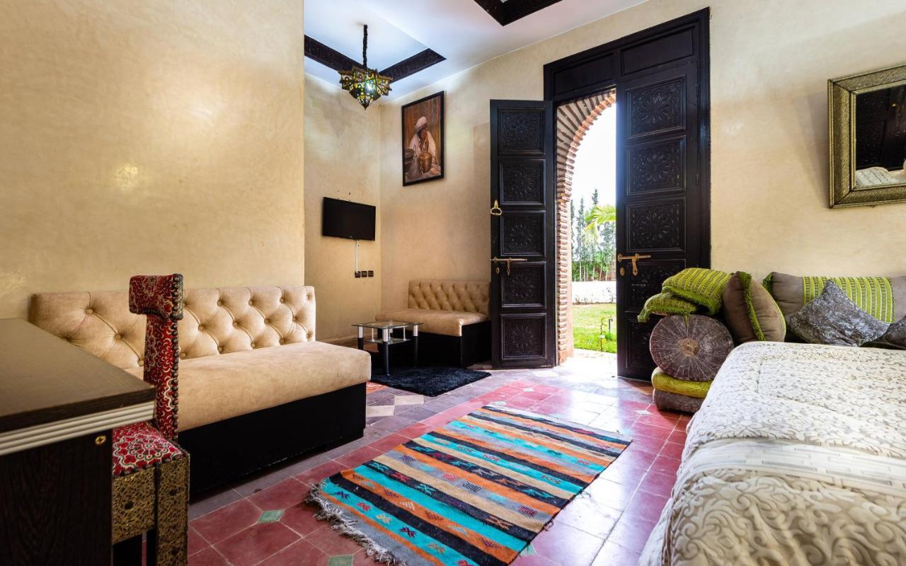 Palais Ghiat Bed and Breakfast Sidi Abdallah Ghiat Eksteriør billede